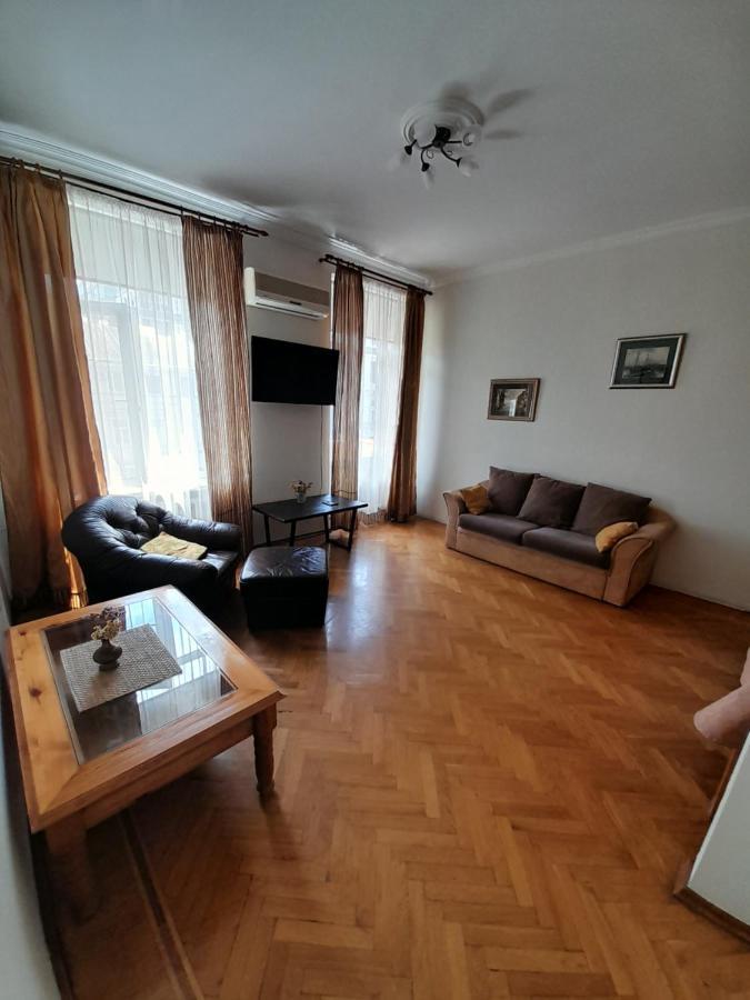 Apartment On Hretska 26/28 Odessa Esterno foto